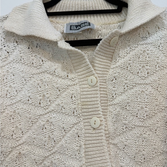 Oversize Vintage Sweater with Collar | Size M - Picture 3 of 6